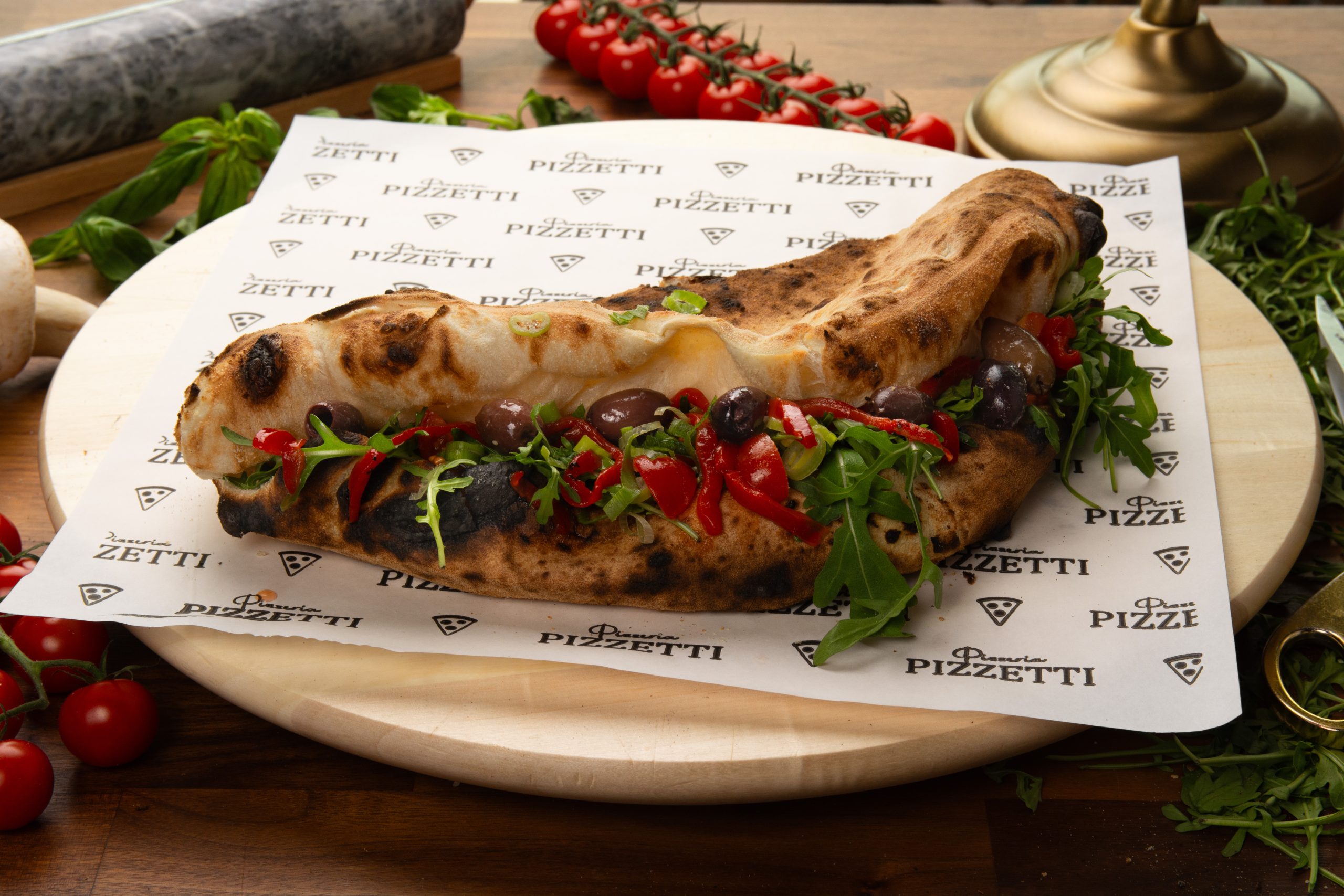 Panuozzo Ardei Copt și Mozzarella - Panuozzo Peperoni con Mozzarella